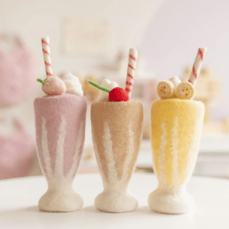 Juni Moon Strawberry Milkshake